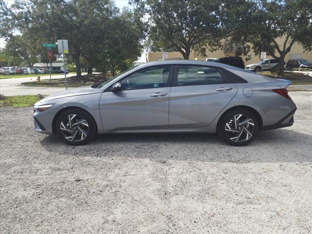 new 2025 Hyundai Elantra car, priced at $24,685