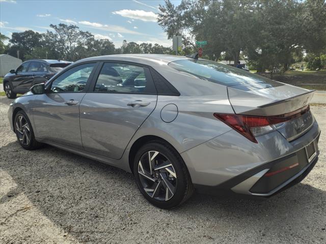 new 2025 Hyundai Elantra car, priced at $24,685