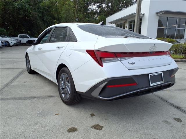 new 2024 Hyundai Elantra car, priced at $24,245