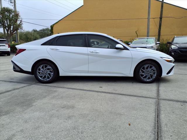 new 2024 Hyundai Elantra car, priced at $24,245