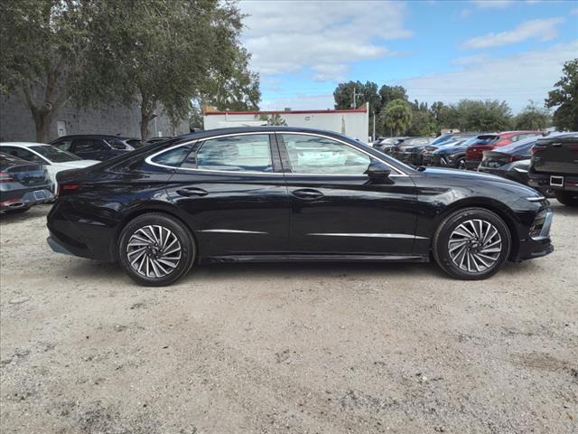 new 2025 Hyundai Sonata Hybrid car, priced at $39,348