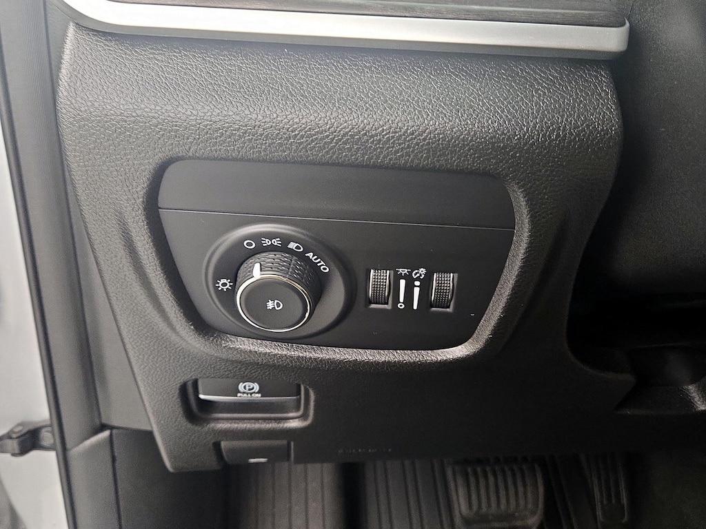 used 2022 Jeep Grand Cherokee car, priced at $30,998