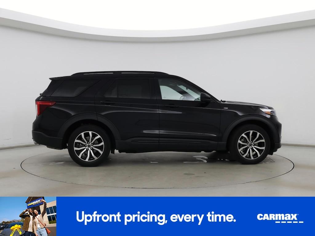 used 2022 Ford Explorer car, priced at $34,998