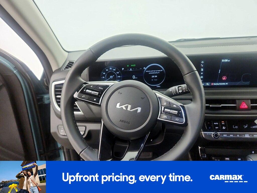 used 2025 Kia Seltos car, priced at $27,998