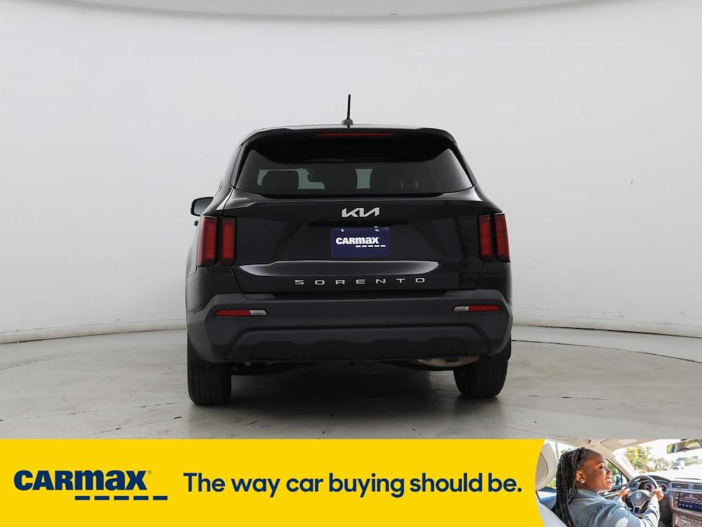 used 2022 Kia Sorento car, priced at $24,998