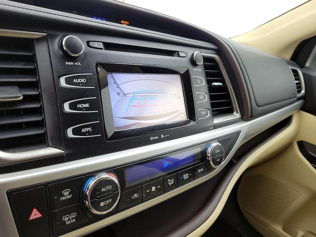 used 2015 Toyota Highlander car, priced at $21,998
