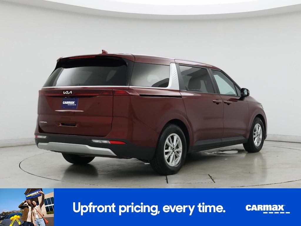 used 2024 Kia Carnival car, priced at $30,998