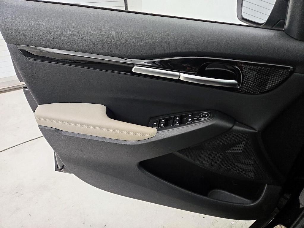 used 2023 Kia Seltos car, priced at $23,998