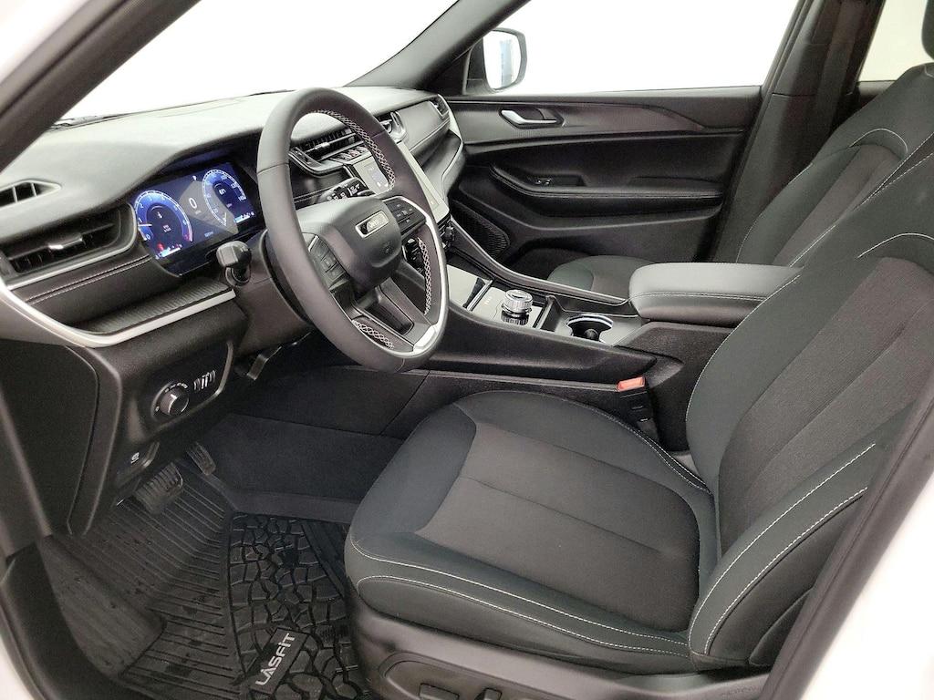 used 2024 Jeep Grand Cherokee car, priced at $36,998