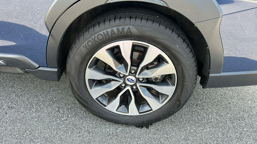 used 2025 Subaru Outback car, priced at $39,990