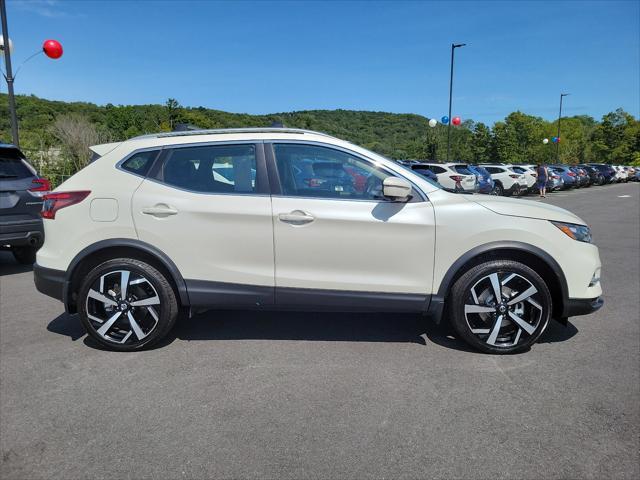 used 2022 Nissan Rogue Sport car, priced at $24,256