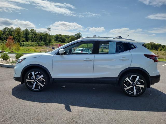 used 2022 Nissan Rogue Sport car, priced at $24,256