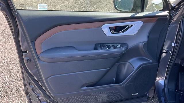 new 2025 Subaru Forester car, priced at $40,756
