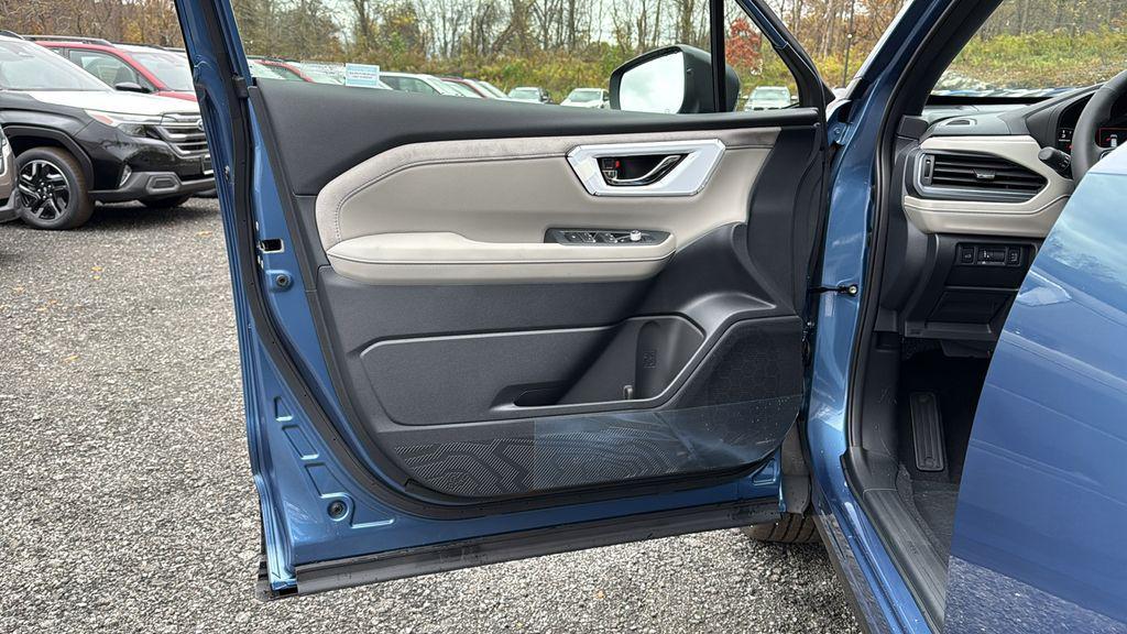 new 2025 Subaru Forester car, priced at $40,638