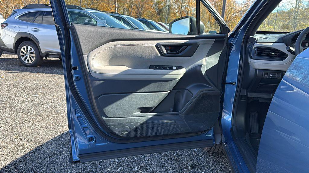 new 2025 Subaru Forester car, priced at $37,252