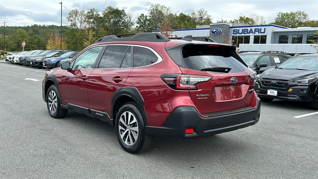 used 2025 Subaru Outback car, priced at $28,999