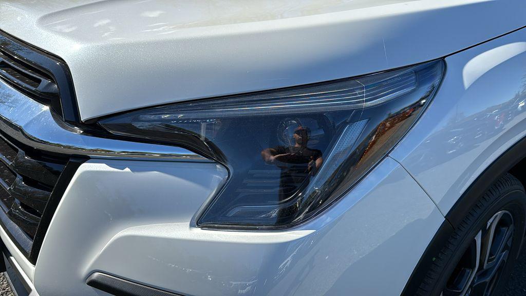 new 2025 Subaru Ascent car, priced at $51,052