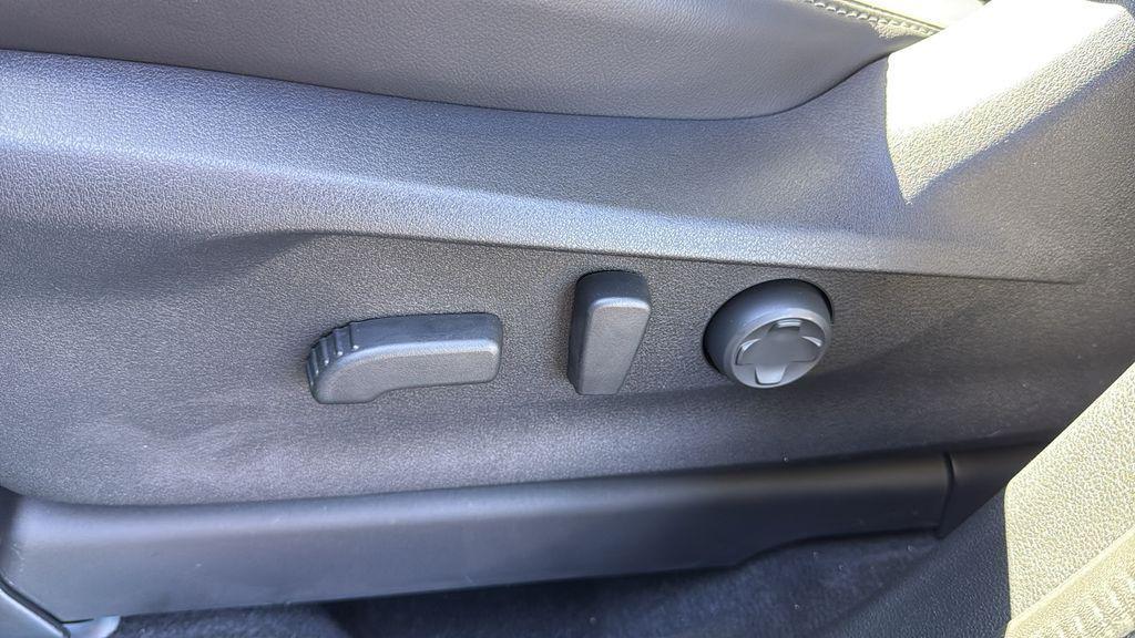 new 2025 Subaru Ascent car, priced at $51,052