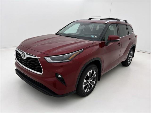 used 2021 Toyota Highlander car, priced at $35,490