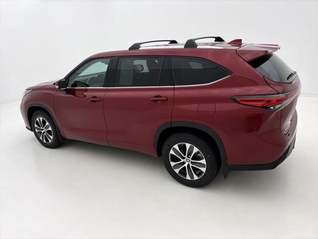 used 2021 Toyota Highlander car, priced at $35,490