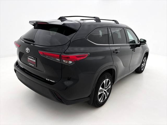 used 2022 Toyota Highlander car, priced at $35,990