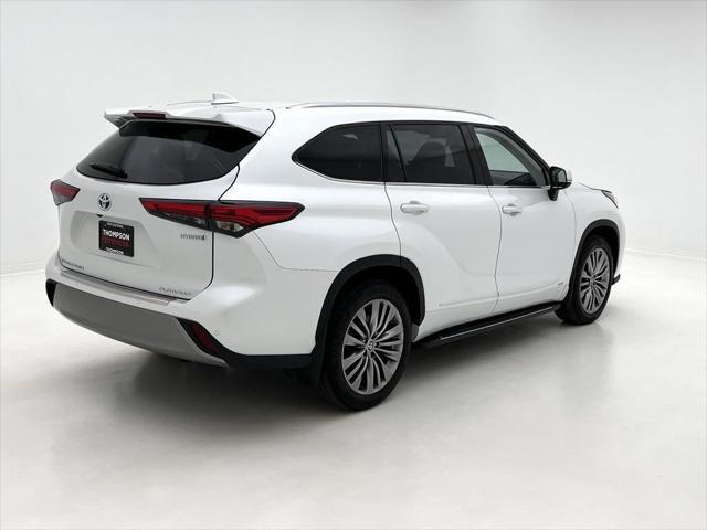 used 2022 Toyota Highlander Hybrid car, priced at $48,490