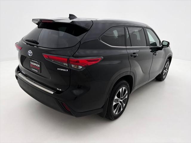 used 2023 Toyota Highlander Hybrid car, priced at $45,990