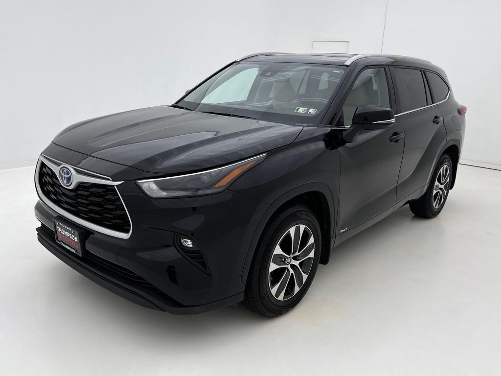 used 2023 Toyota Highlander Hybrid car, priced at $39,990