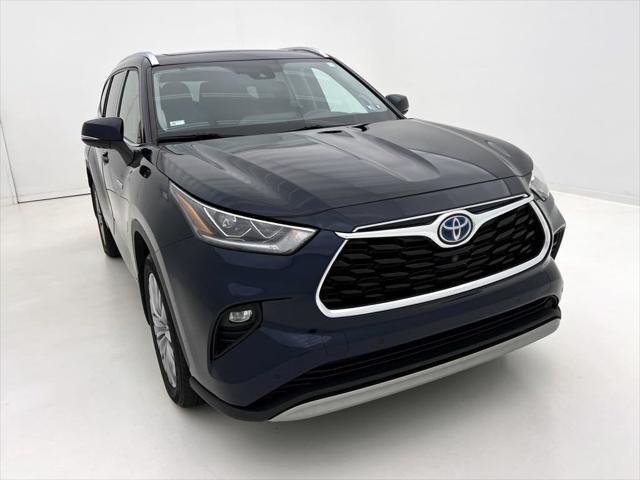 used 2021 Toyota Highlander Hybrid car, priced at $36,490