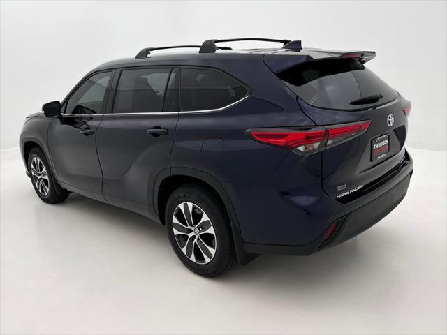 used 2022 Toyota Highlander car, priced at $37,990