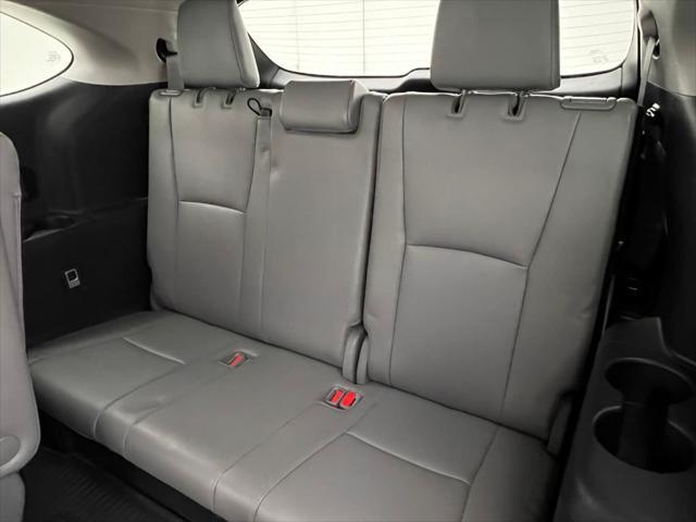 used 2022 Toyota Highlander car, priced at $37,990