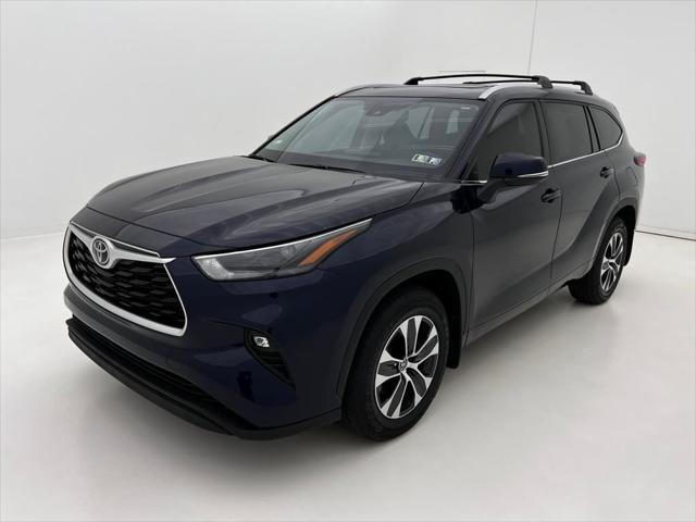 used 2022 Toyota Highlander car, priced at $37,990