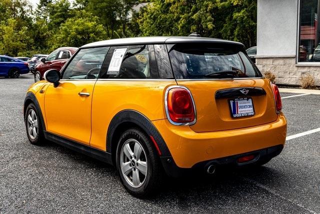 used 2018 MINI Hardtop car, priced at $12,998