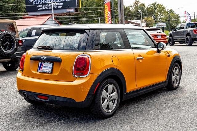 used 2018 MINI Hardtop car, priced at $12,998
