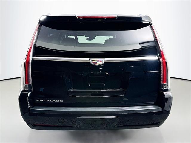 used 2020 Cadillac Escalade ESV car, priced at $40,889