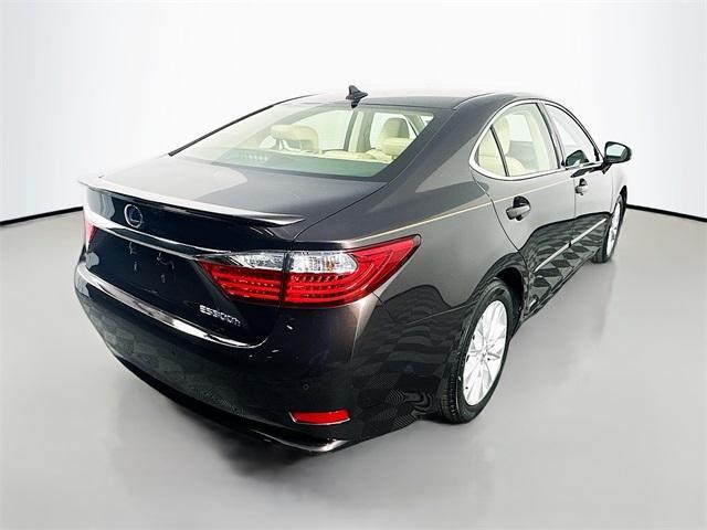 used 2013 Lexus ES 300h car, priced at $14,149