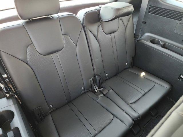 new 2025 Kia Sorento car, priced at $36,750