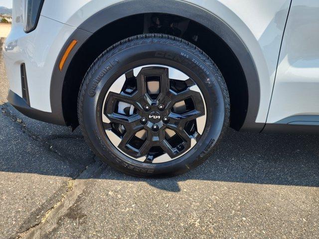new 2025 Kia Sorento car, priced at $36,750