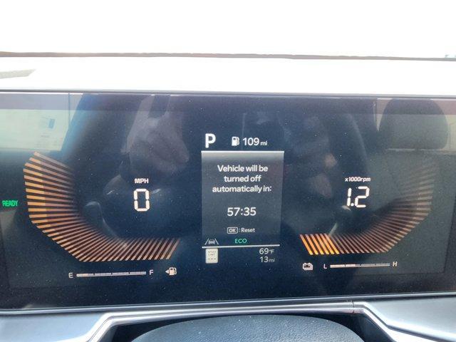 new 2025 Kia Sorento Hybrid car, priced at $43,040