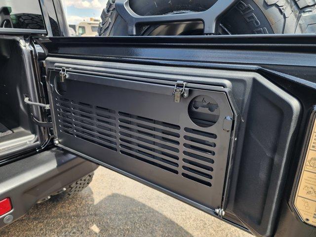 new 2025 Jeep Wrangler car