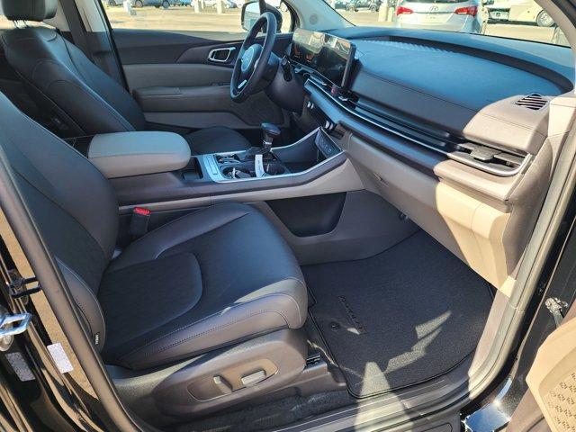 new 2025 Kia Carnival car