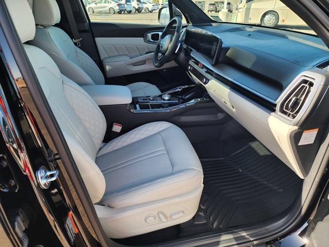 new 2025 Kia Sorento Hybrid car, priced at $50,700