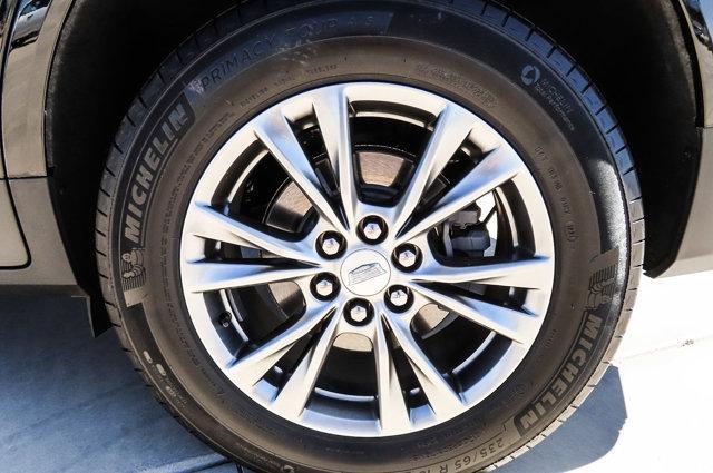 used 2021 Cadillac XT5 car, priced at $34,149