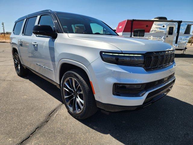 new 2025 Jeep Grand Wagoneer L car