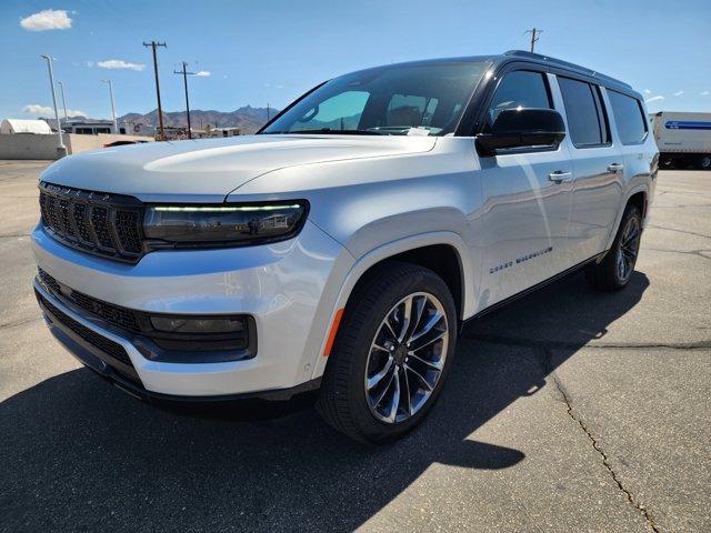 new 2025 Jeep Grand Wagoneer L car