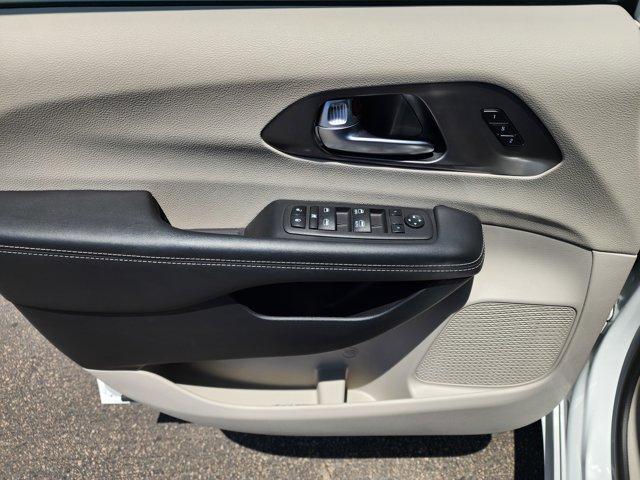 used 2024 Chrysler Pacifica car, priced at $31,975