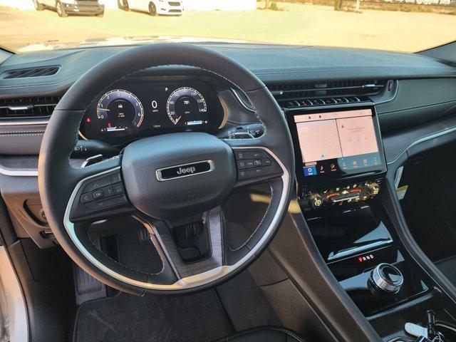 new 2025 Jeep Grand Cherokee car, priced at $53,165