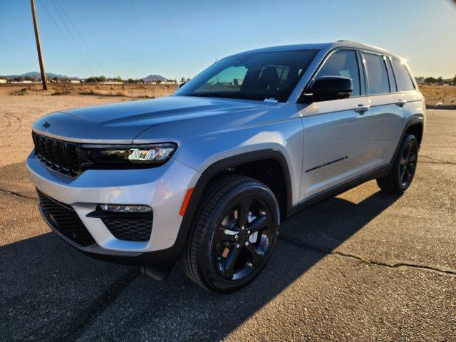 new 2025 Jeep Grand Cherokee car, priced at $53,165