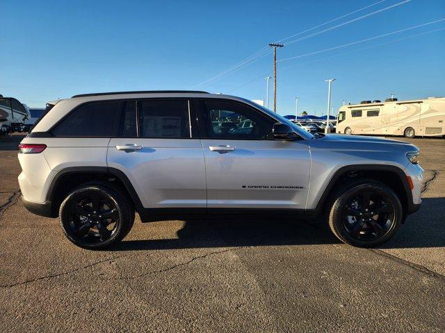 new 2025 Jeep Grand Cherokee car, priced at $53,165