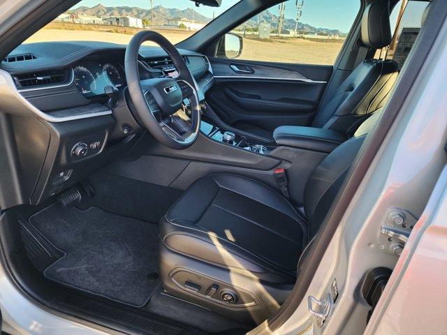 new 2025 Jeep Grand Cherokee car, priced at $53,165